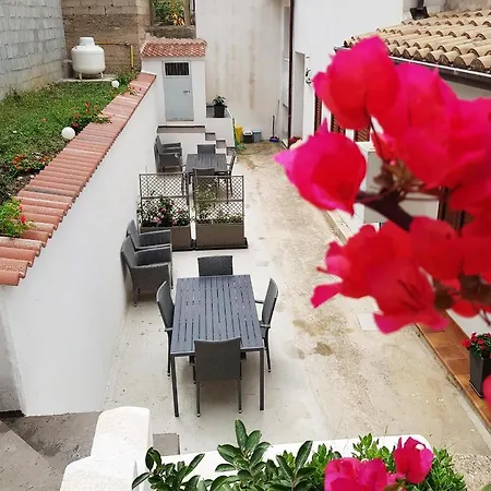 Tra Mare E Montagna Apartman Baunei